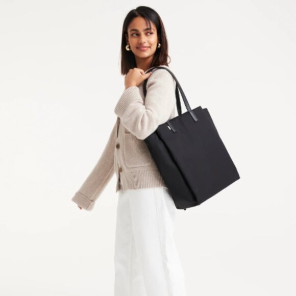 BEIS The Commuter Tote in Black - Picture 2 of 5